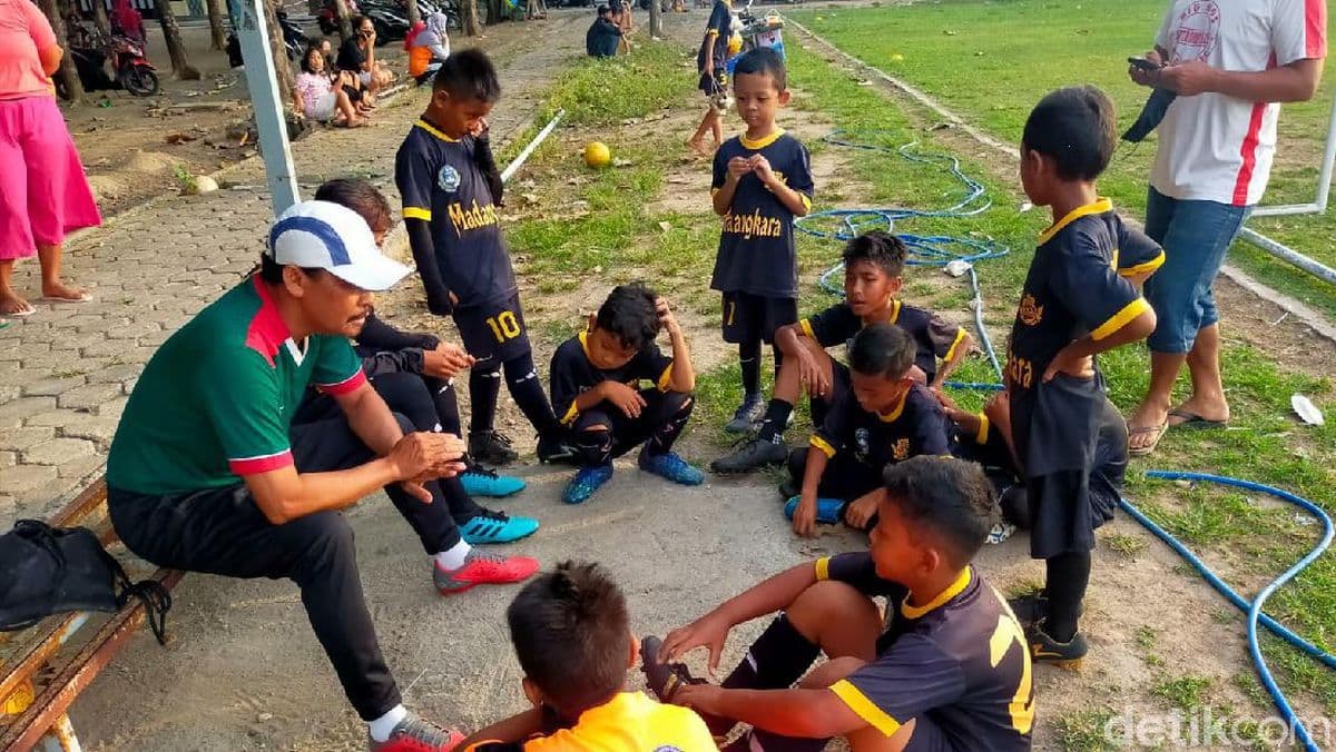 Lapangan sepak bola SSB Bintang